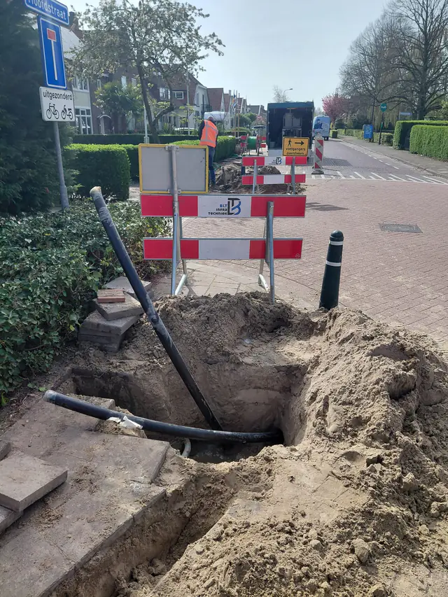 Intredeput voor een gestuurde boring onder de weg
